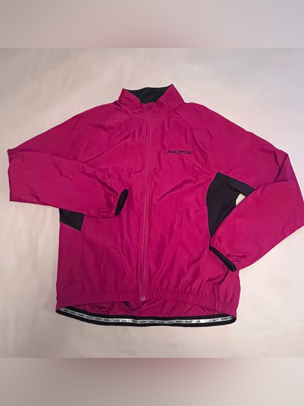 Avalanche Women's XL Magenta Windbreaker Jacket with Black Accents
